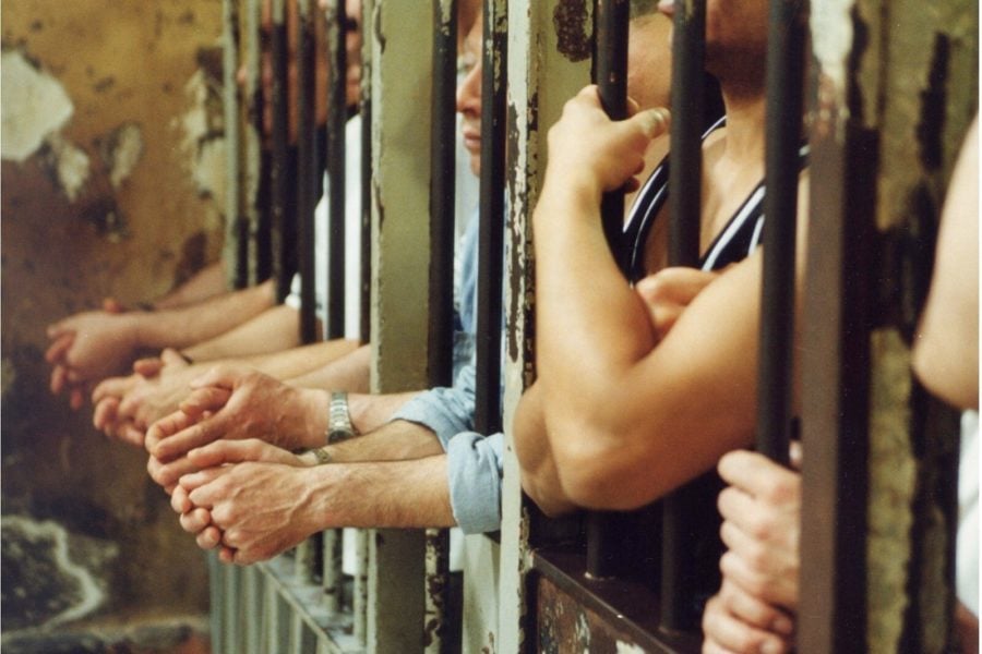 Le carceri italiane sono discariche sociali?